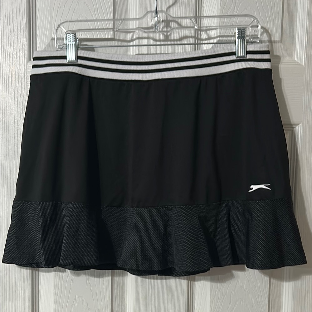 Slazenger Golf Black and White Polka Dot Ruffled Skater Mini Skort